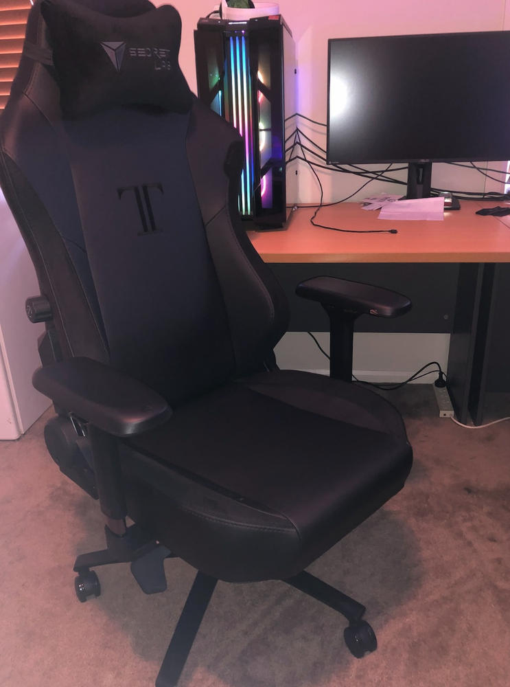 TITAN series gaming chairs | Secretlab CA