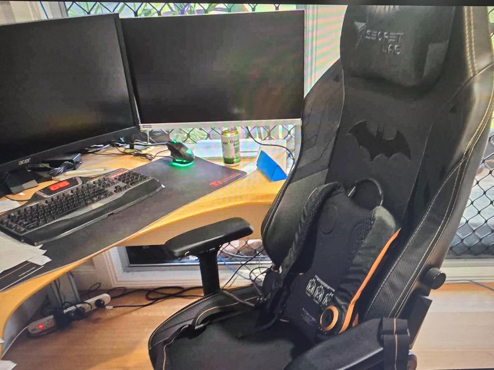 Secretlab TITAN Evo - XL - Secretlab NEO™ Hybrid Leatherette - Customer Photo From Nenad Cakovan