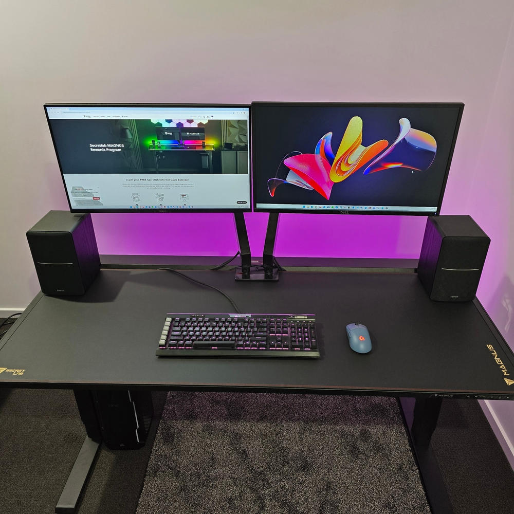 Secretlab MAGNUS Pro - Box 2 - Motorised Leg Columns (Plug Type I) - Customer Photo From Michael Perez