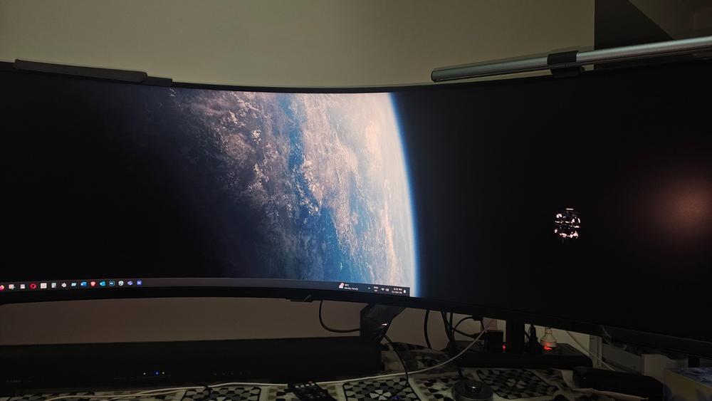 Secretlab MAGNUS Monitor Arm (Heavy Duty Edition) - Customer Photo From Talal Ibrahim