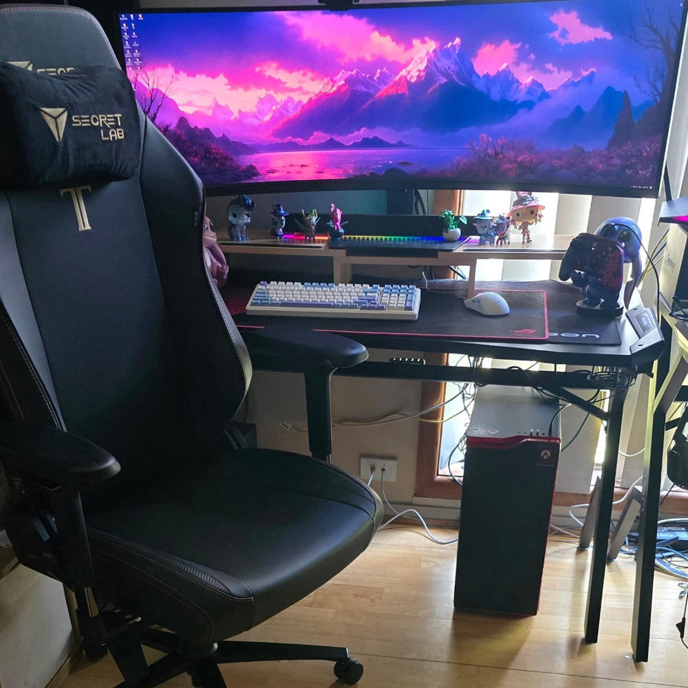 Secretlab TITAN Evo - Regular - NEO Hybrid Leatherette (0107) - Customer Photo From Kerri Allen