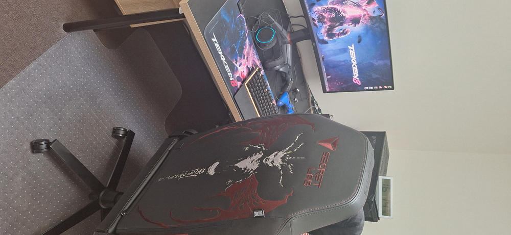 Secretlab TITAN Evo - Regular - NEO Hybrid Leatherette (0107) - Customer Photo From Rowan Staeffler