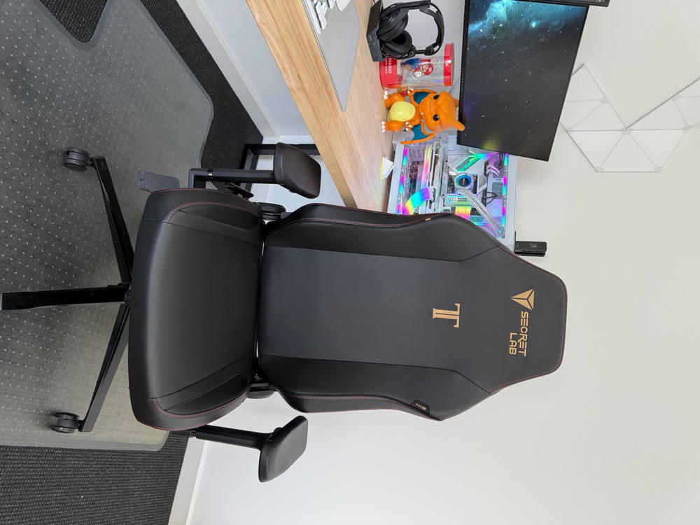 Secretlab TITAN Evo - XL - NEO Hybrid Leatherette (0108) - Customer Photo From Paul Constantine