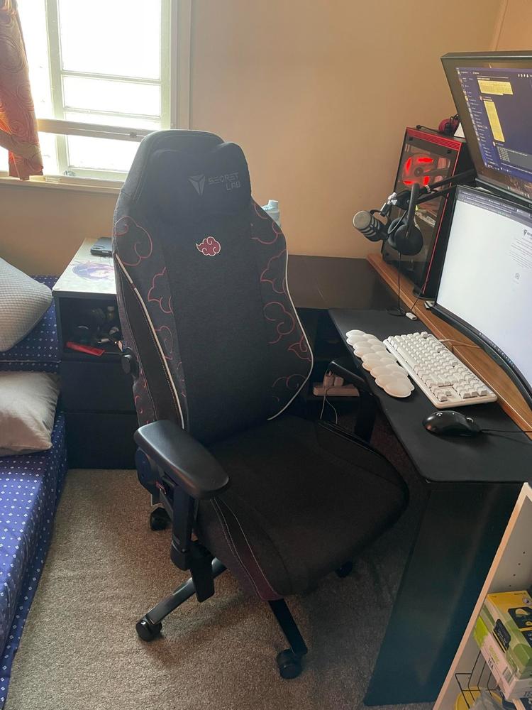 Secretlab TITAN Evo - Regular - SoftWeave® Plus Fabric (0107) - Customer Photo From John Rey Marzo