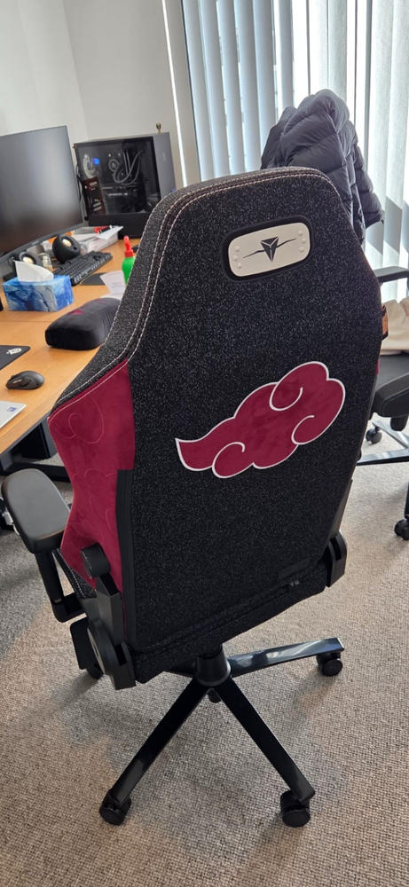 Secretlab Memory Foam Lumbar Pillow NARUTO Pakkun Edition - Customer Photo From Laura Leong