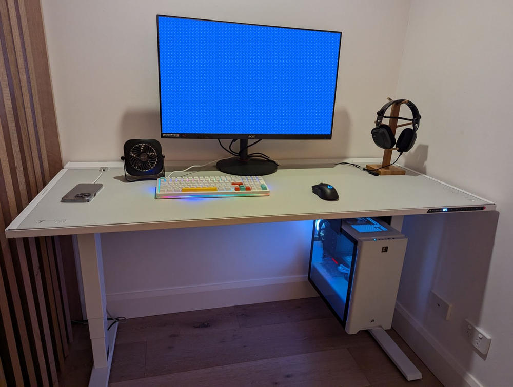 Secretlab Magnus Pro 1.5m Motorised Leg Columns (Type-I)- White - Box 2 - Customer Photo From Sam Lees