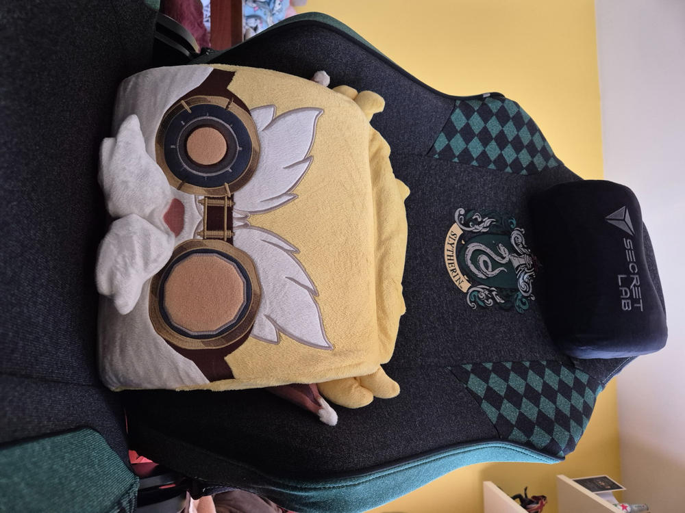 Secretlab Memory Foam Lumbar Pillow - Arcane Heimerdinger Edition - Customer Photo From Michael Ovchinnikov