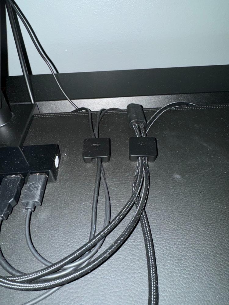 Secretlab Magnetic Cable Anchors (Set of 3) - Customer Photo From Drew Plaugher