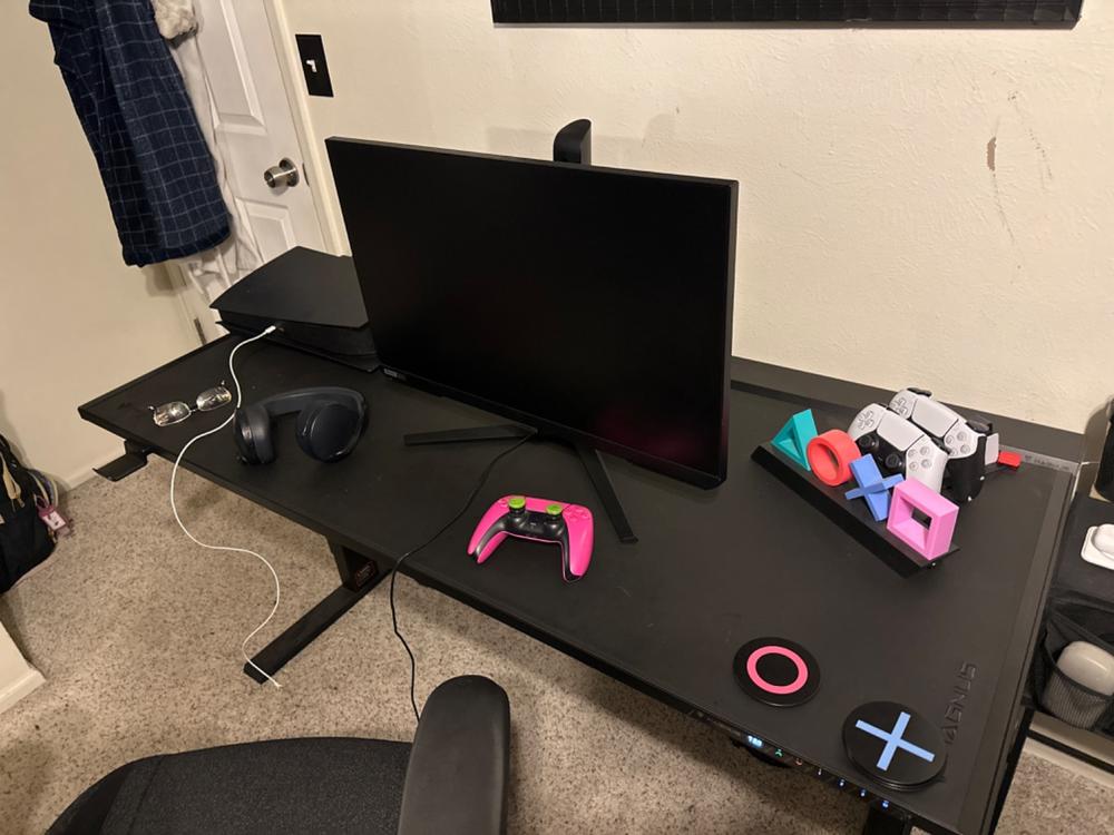 Secretlab Cable Management Bundle - Customer Photo From Caleb Trudell