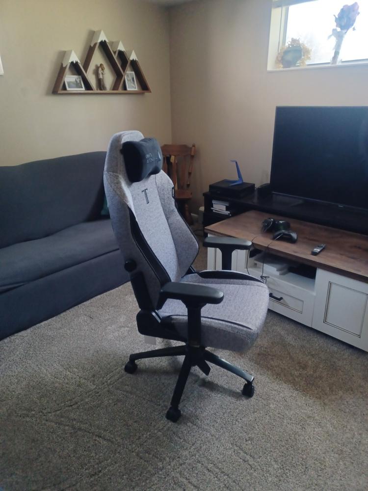 Secretlab Spare Parts - Customer Photo From Russell Foster