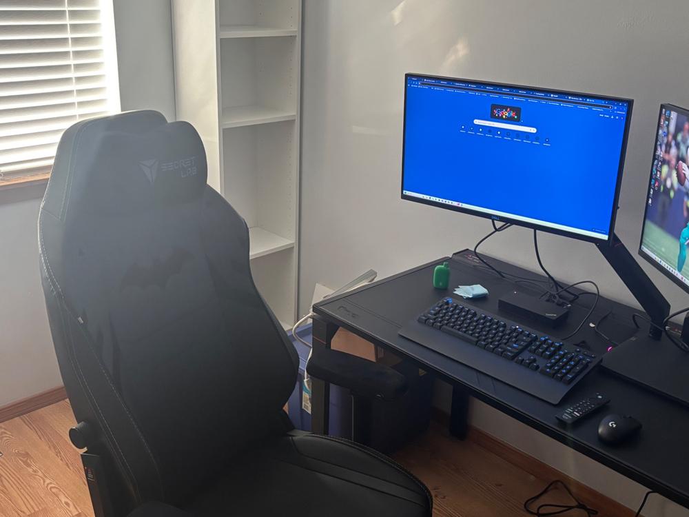 Secretlab TITAN Evo - XL - Secretlab NEO™ Hybrid Leatherette - Customer Photo From SEAN Holland