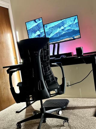  Secretlab Magnus Metal Desk, Ergonomic Gaming Desk with  Magnetic Ecosystem, in-Built Cable Management Tray, Ultra-Durable Metal  Desk, Black Magnetic Leatherette Desk Mat