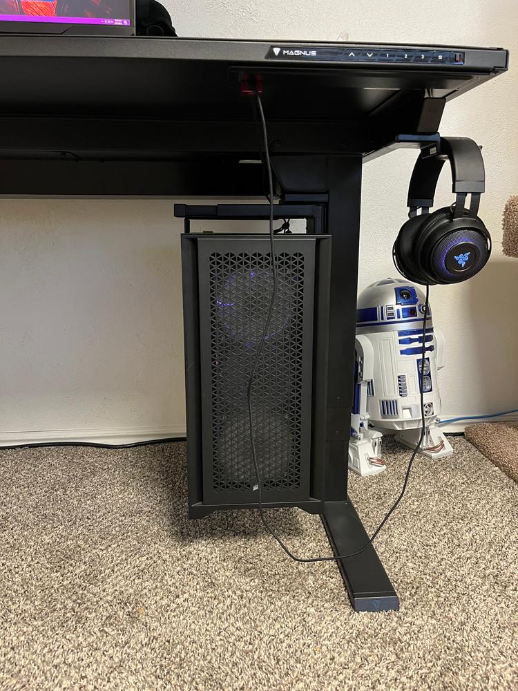 Secretlab Premium PC Mount - Customer Photo From Zach French