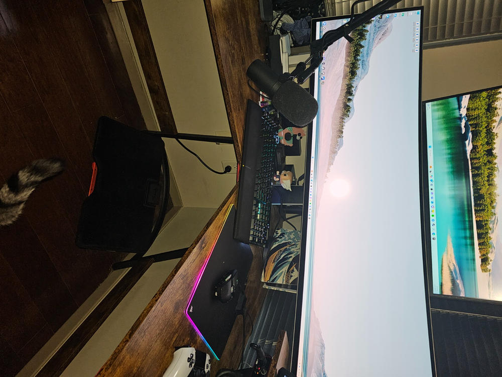 Secretlab Professional Footrest (CloudSwap™ Technology) - Customer Photo From Tyler Leiss