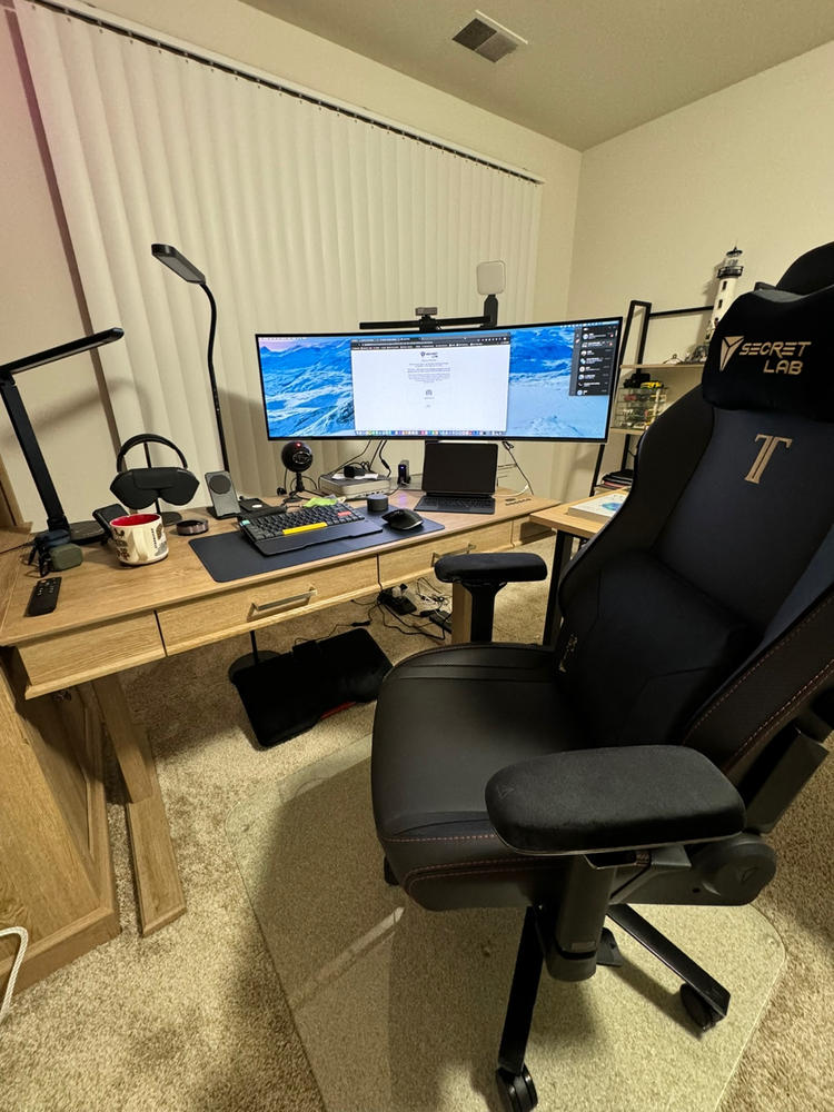 Secretlab Professional Footrest (CloudSwap™ Technology) - Customer Photo From Yu Bin Kim