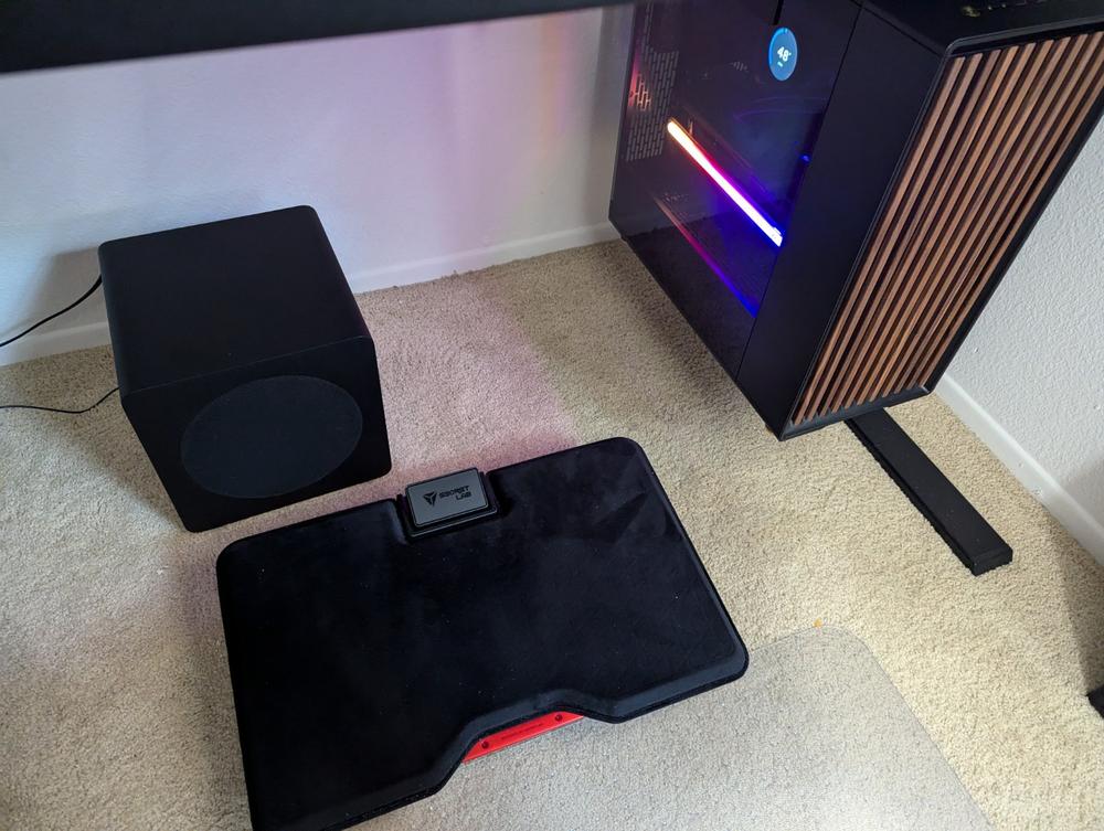 Secretlab Professional Footrest (CloudSwap™ Technology) - Customer Photo From Nick Kuo