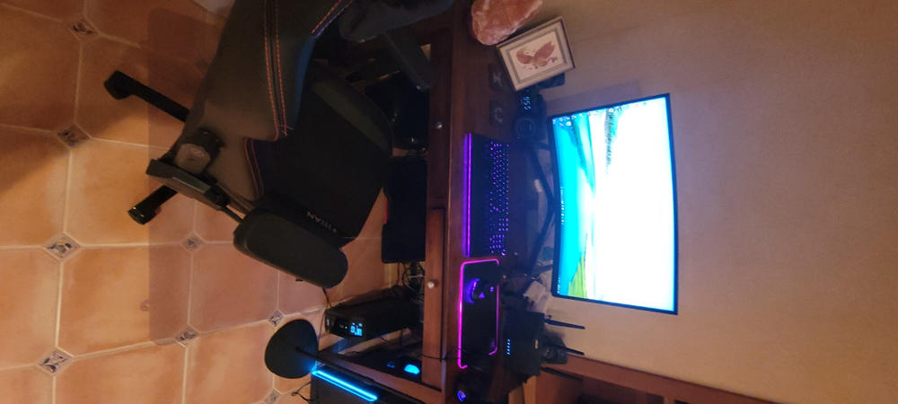 Secretlab Professional Footrest (CloudSwap™ Technology) - Customer Photo From Michael Bartlett