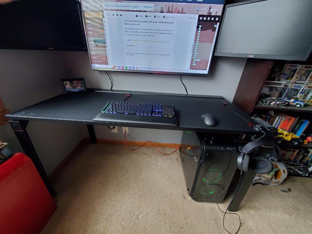 Secretlab MAGNUS 1.5m + Secretlab MAGPAD™ (Bundle) (B) - Customer Photo From shane capsack