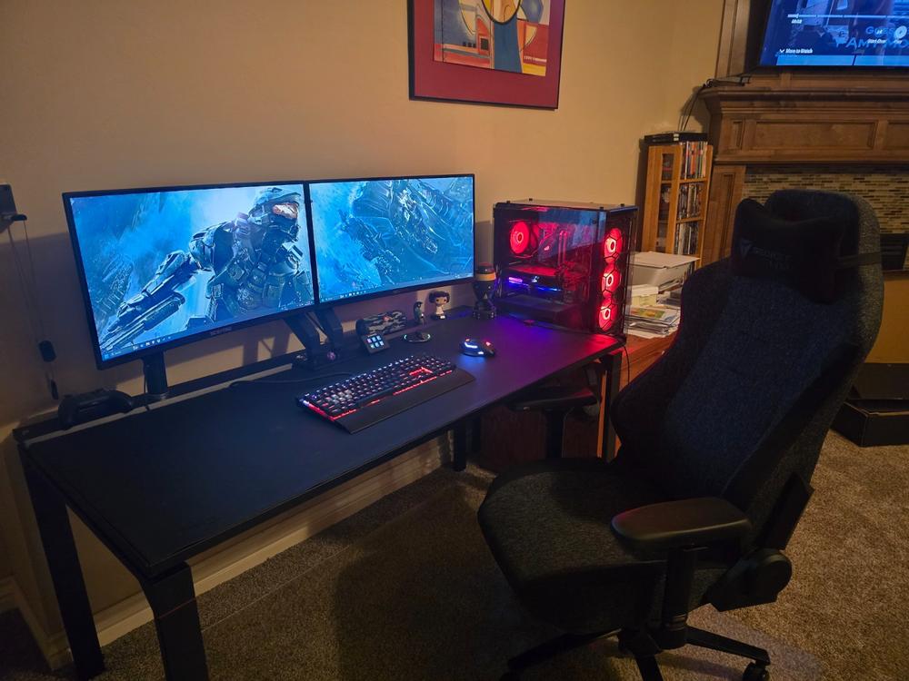 Secretlab MAGNUS 1.5m + Secretlab MAGPAD™ (Bundle) (B) - Customer Photo From Thomas Aderman