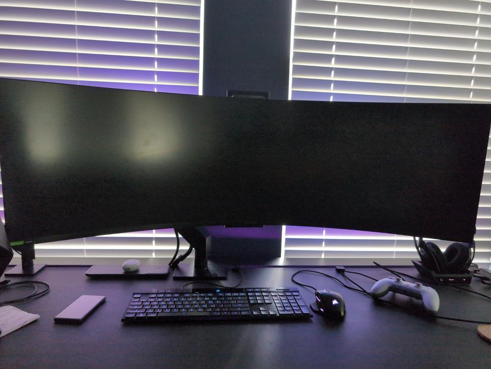 Secretlab MAGNUS Monitor Arm (Heavy Duty Edition) - Customer Photo From William Hoskovec