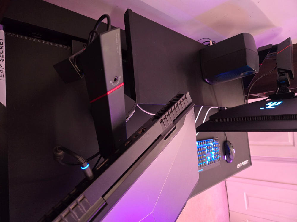 Secretlab MAGNUS Monitor Arm (Heavy Duty Edition) - Customer Photo From David Seaton