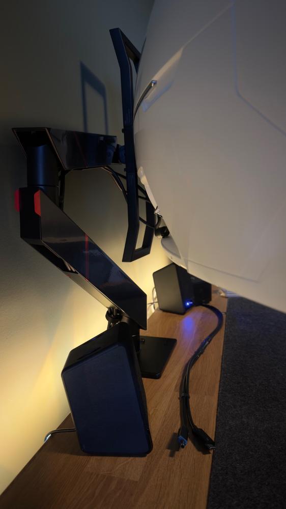 Secretlab MAGNUS Monitor Arm (Heavy Duty Edition) - Customer Photo From Daniel Djamal