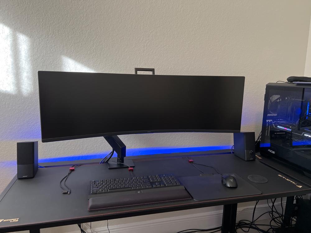 Secretlab MAGNUS Monitor Arm (Heavy Duty Edition) - Customer Photo From Kenneth Dean