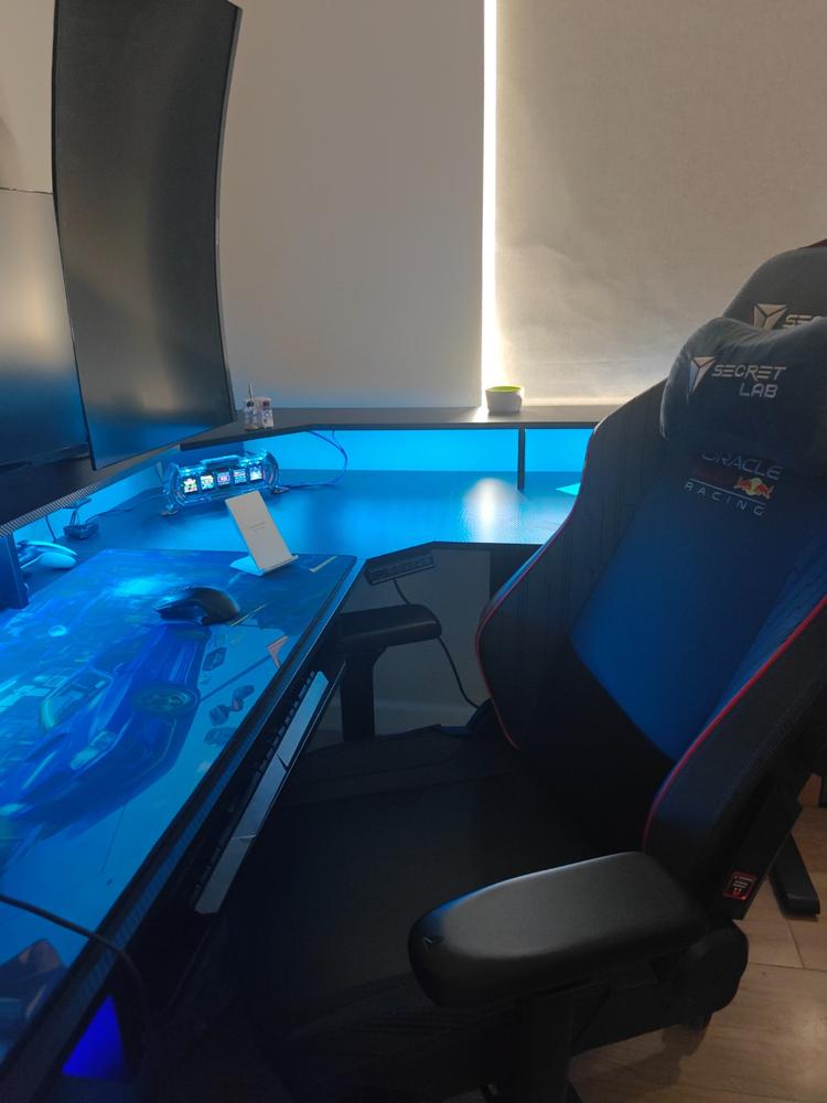 Secretlab TITAN Evo - Regular - NEO Hybrid Leatherette (0107) - Customer Photo From Matthew Myers