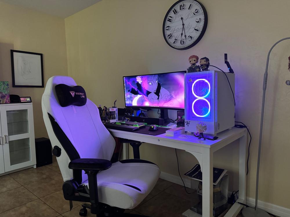 Secretlab TITAN Evo - Regular - NEO Hybrid Leatherette (0107) - Customer Photo From Rachel Utting