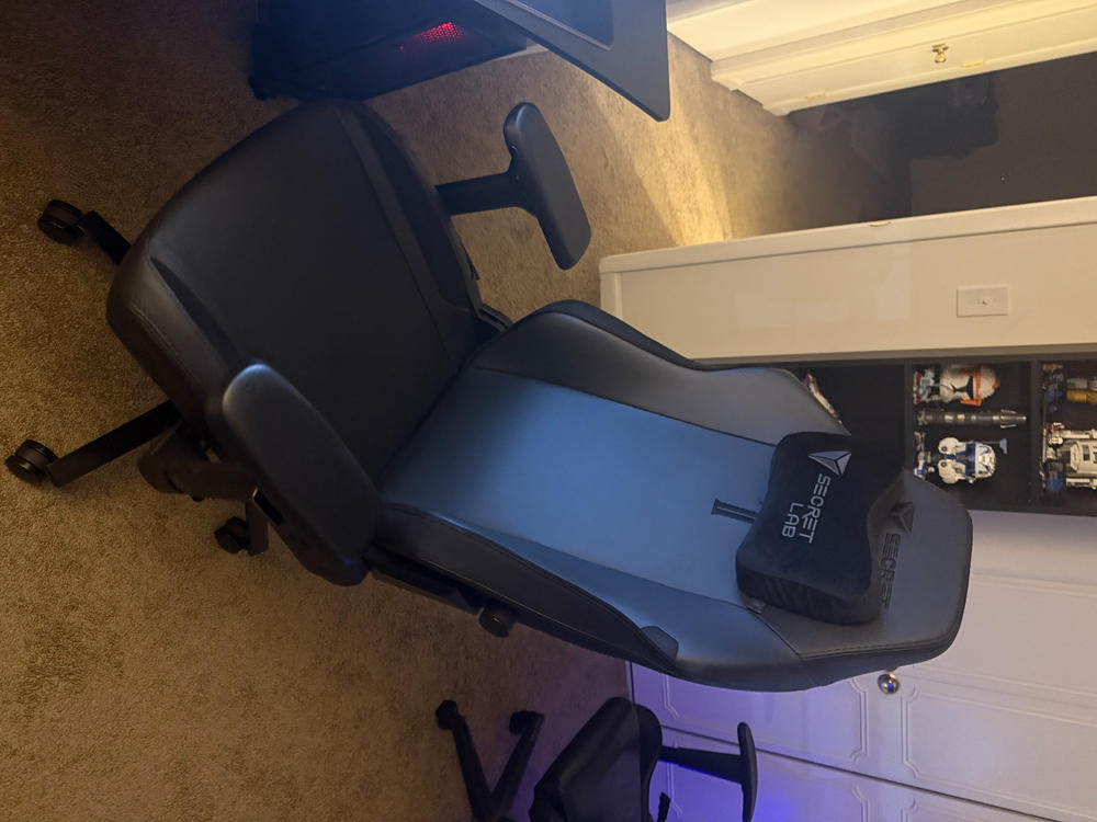 Secretlab TITAN Evo - Regular - NEO Hybrid Leatherette (0107) - Customer Photo From Nathaniel Leonardo