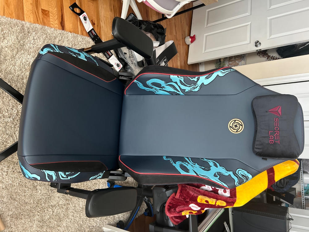 Secretlab TITAN Evo - XL - NEO Hybrid Leatherette (0108) - Customer Photo From Hunter Craig