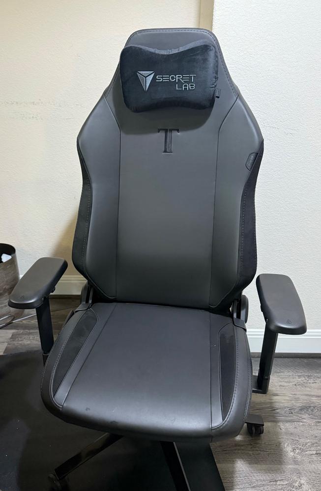 Secretlab TITAN Evo - XL - NEO Hybrid Leatherette (0108) - Customer Photo From Michael Haze