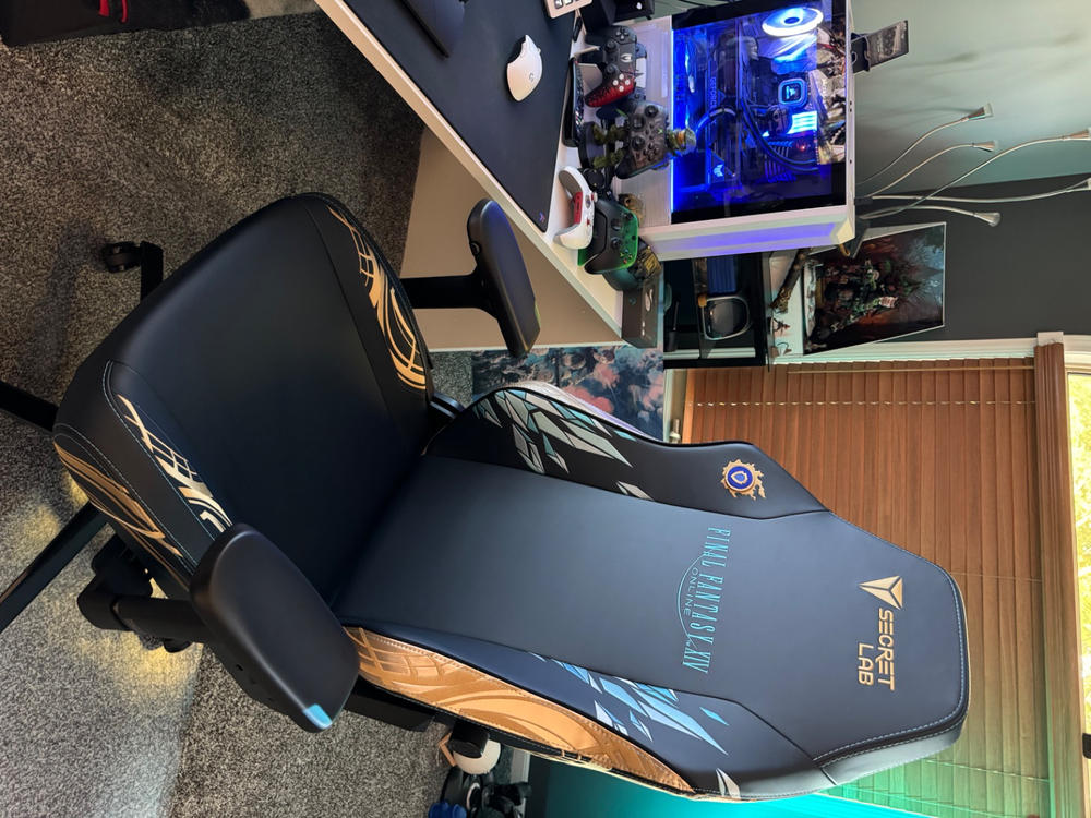 Secretlab TITAN Evo - XL - NEO Hybrid Leatherette (0108) - Customer Photo From Thomas Thompson