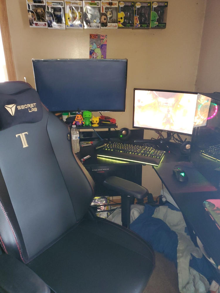 Secretlab TITAN Evo - XL - NEO Hybrid Leatherette (0108) - Customer Photo From Chris Tokar