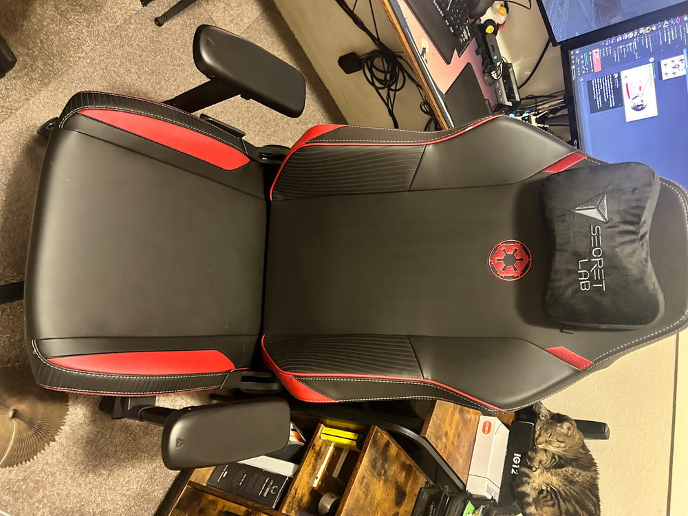 Secretlab TITAN Evo - XL - NEO Hybrid Leatherette (0108) - Customer Photo From Ryan Norris