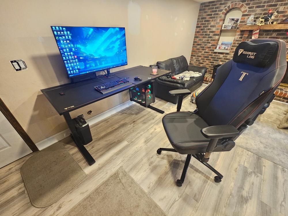 Secretlab TITAN Evo - XL - NEO Hybrid Leatherette (0108) - Customer Photo From Ryan Dengler