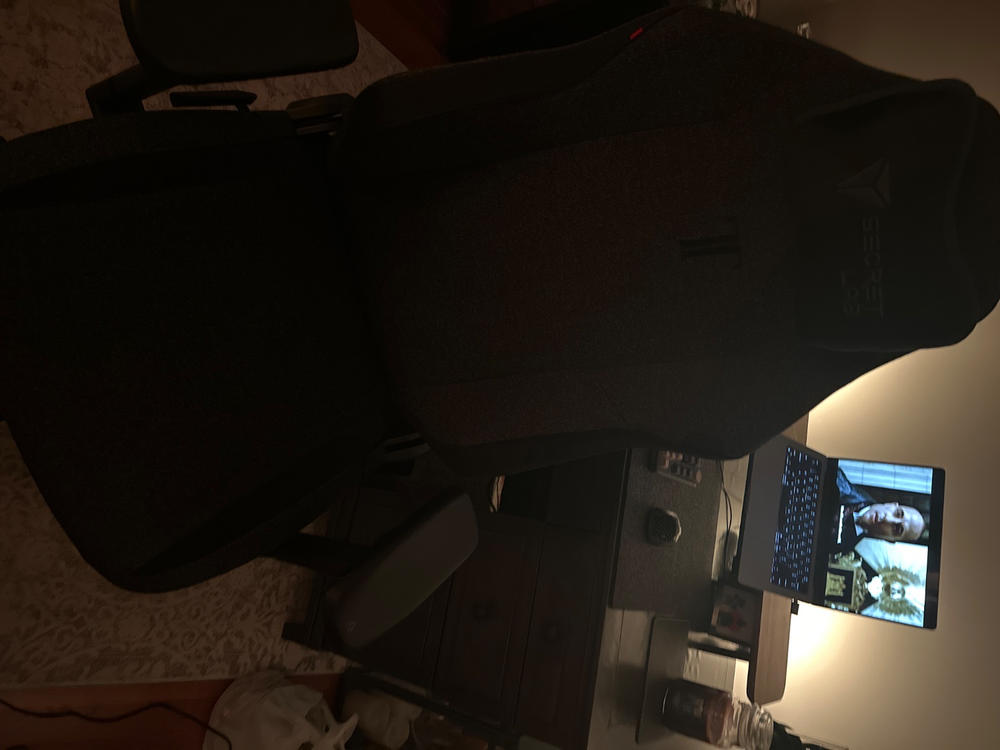 Secretlab TITAN Evo - Regular - SoftWeave™ Plus Fabric (0107) - Customer Photo From Aaron Beard