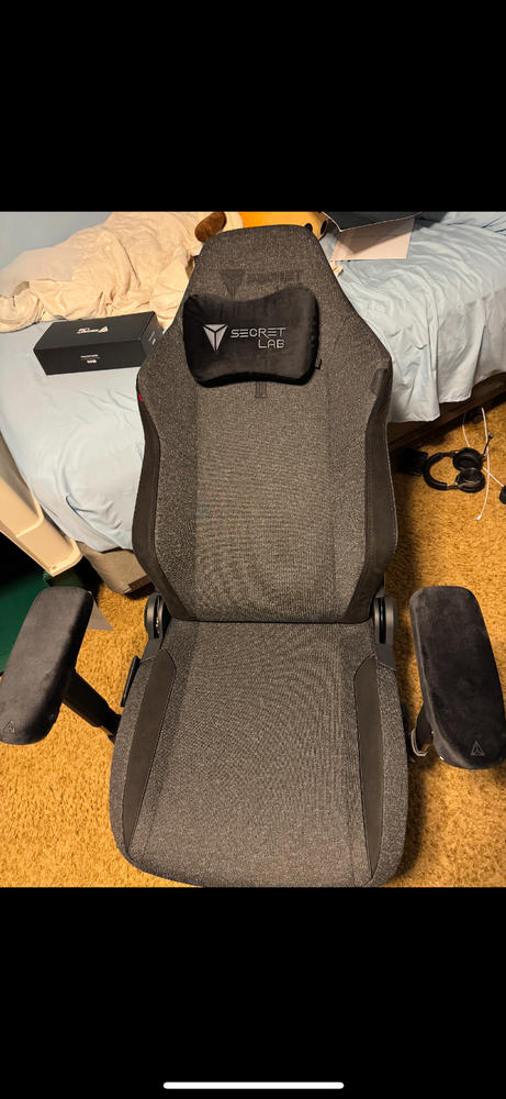 Secretlab TITAN Evo - Regular - SoftWeave™ Plus Fabric (0107) - Customer Photo From Zachary Stone