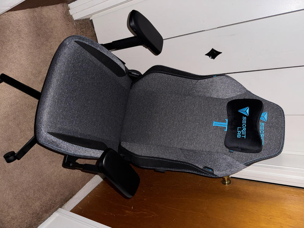 Secretlab TITAN Evo - XL - SoftWeave™ Plus Fabric (0108) - Customer Photo From Eugene Desouza