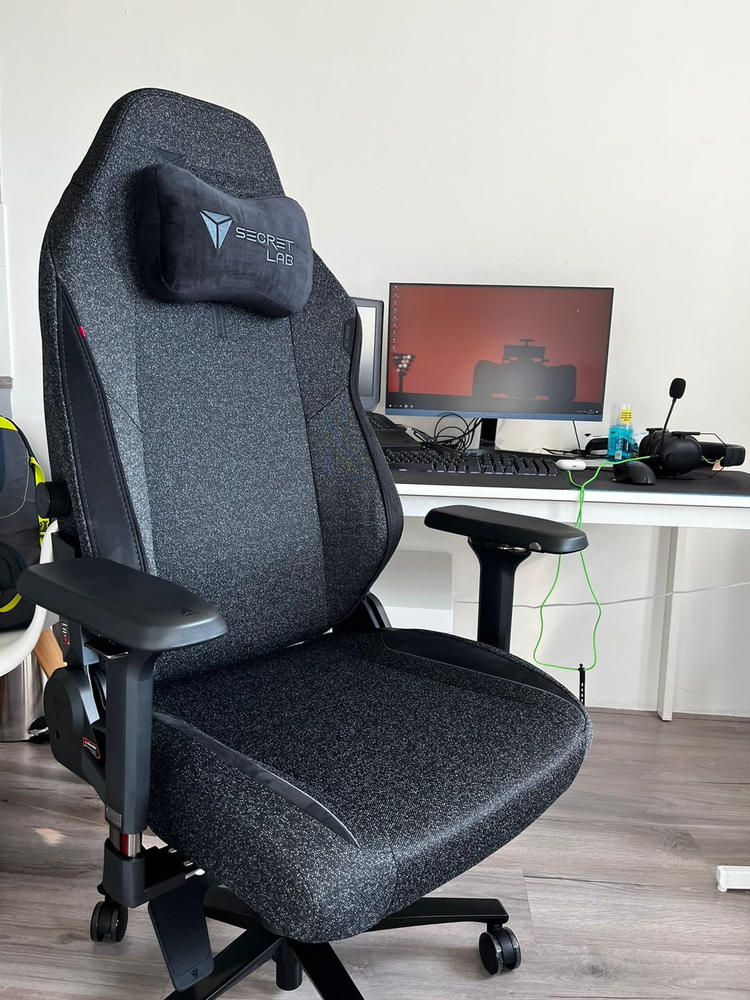 Secretlab TITAN Evo - XL - SoftWeave™ Plus Fabric (0108) - Customer Photo From Andrew Hooper