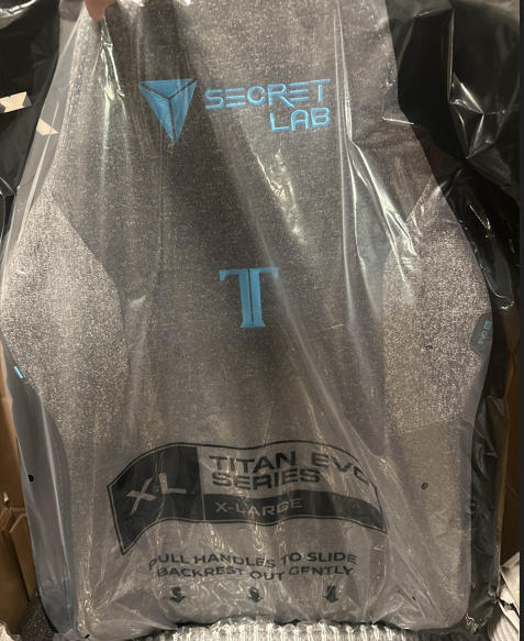 Secretlab TITAN Evo - XL - SoftWeave™ Plus Fabric (0108) - Customer Photo From Alyssa Blackburn