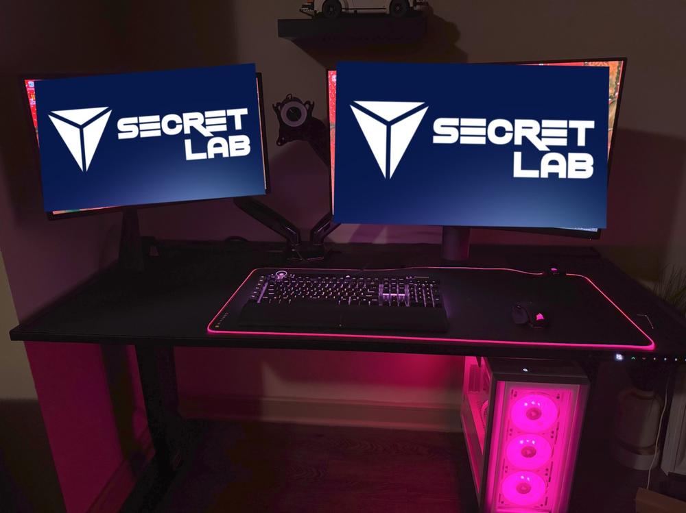 Secretlab Magnus Pro 1.5m Motorised Leg Columns (Type-B) - Box 2 - Customer Photo From Carlos Uresti