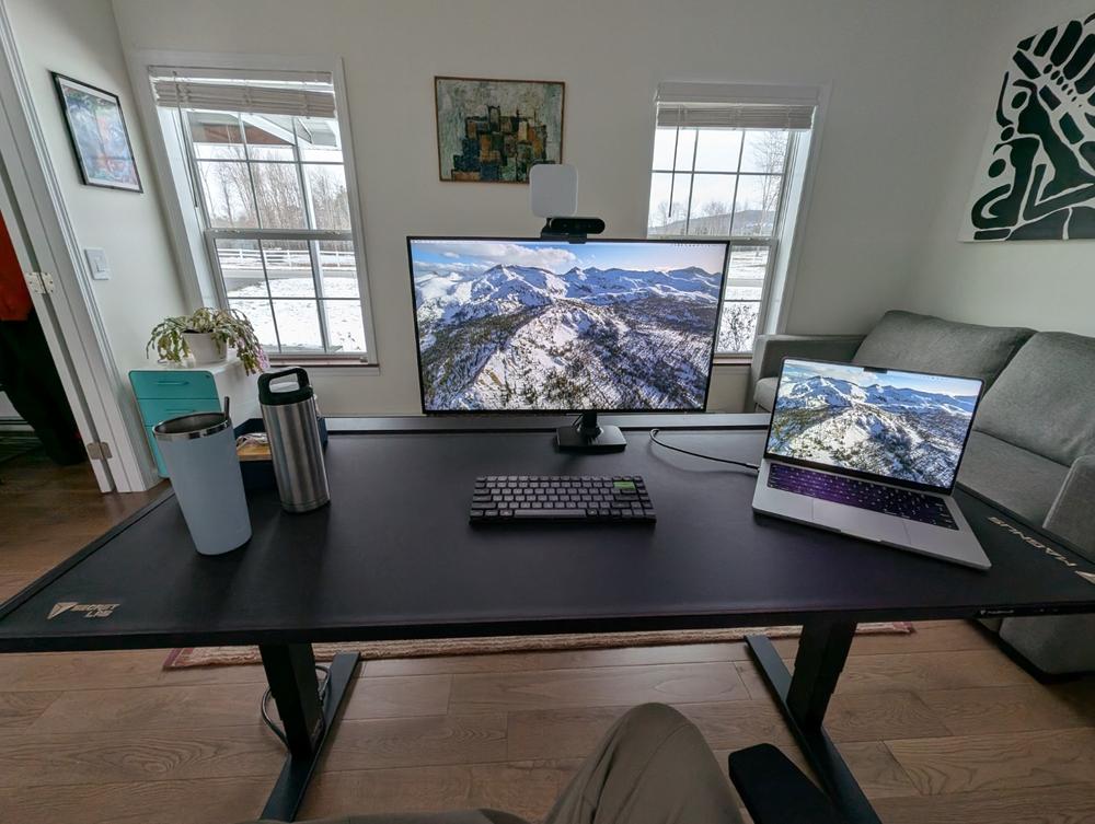 Secretlab Magnus Pro 1.5m Motorised Leg Columns (Type-B) - Box 2 - Customer Photo From Jordan Raitses