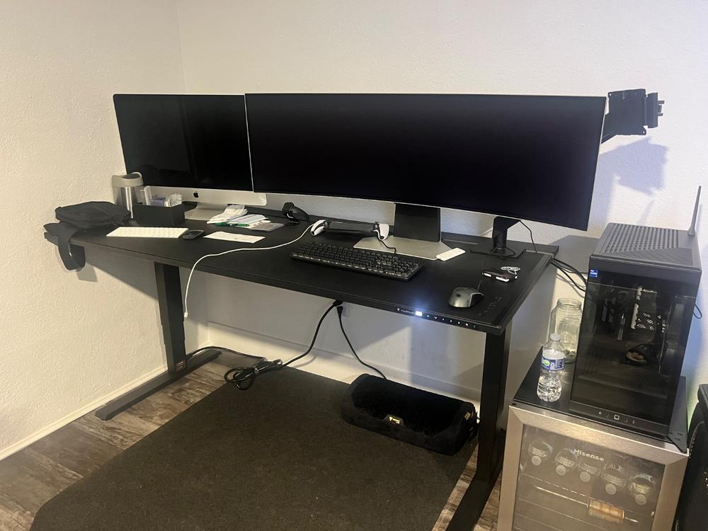 Secretlab Magnus Pro XL 1.7m Metal Desk Top - Box 1 - Low Voltage - Customer Photo From Stephen Huckabee