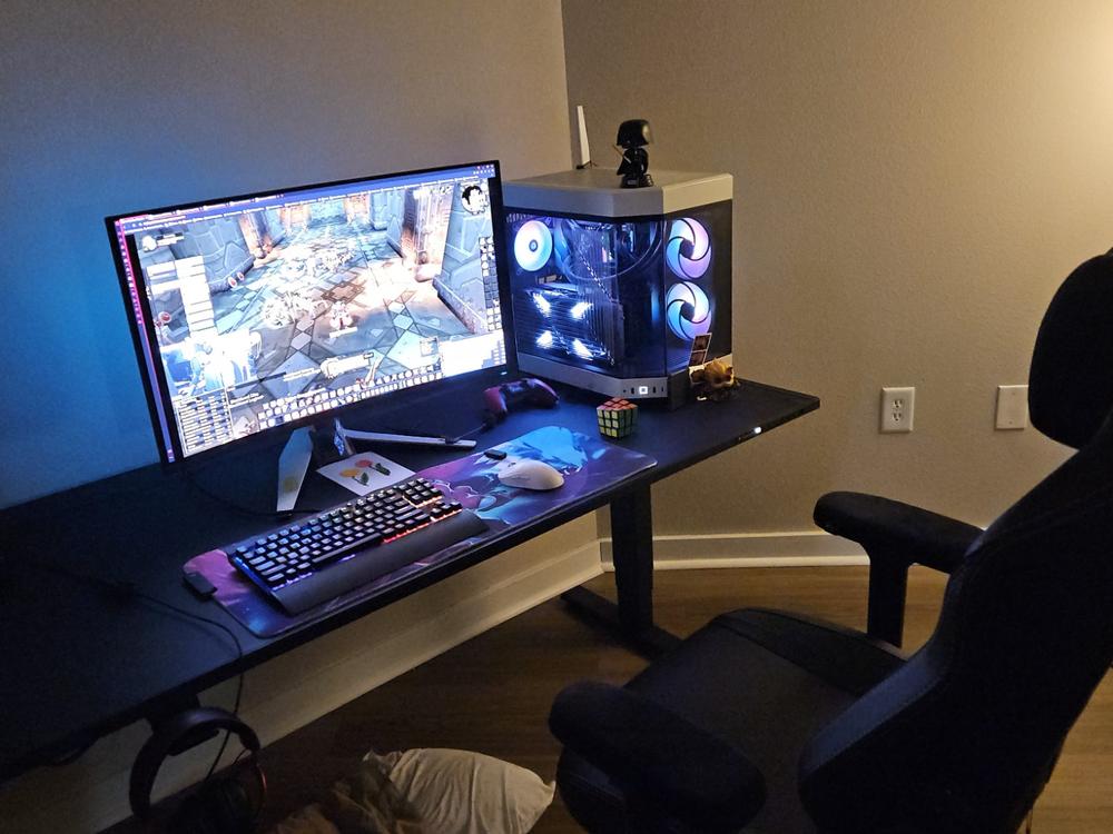 Secretlab Magnus Pro XL 1.7m Motorised Leg Columns (Type-B) - Box 2 - Customer Photo From Christian Coon