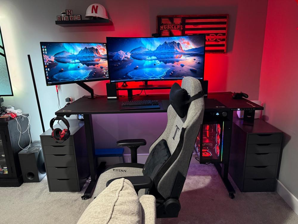 Secretlab Magnus Pro XL 1.7m Motorised Leg Columns (Type-B) - Box 2 - Customer Photo From Cory Roads