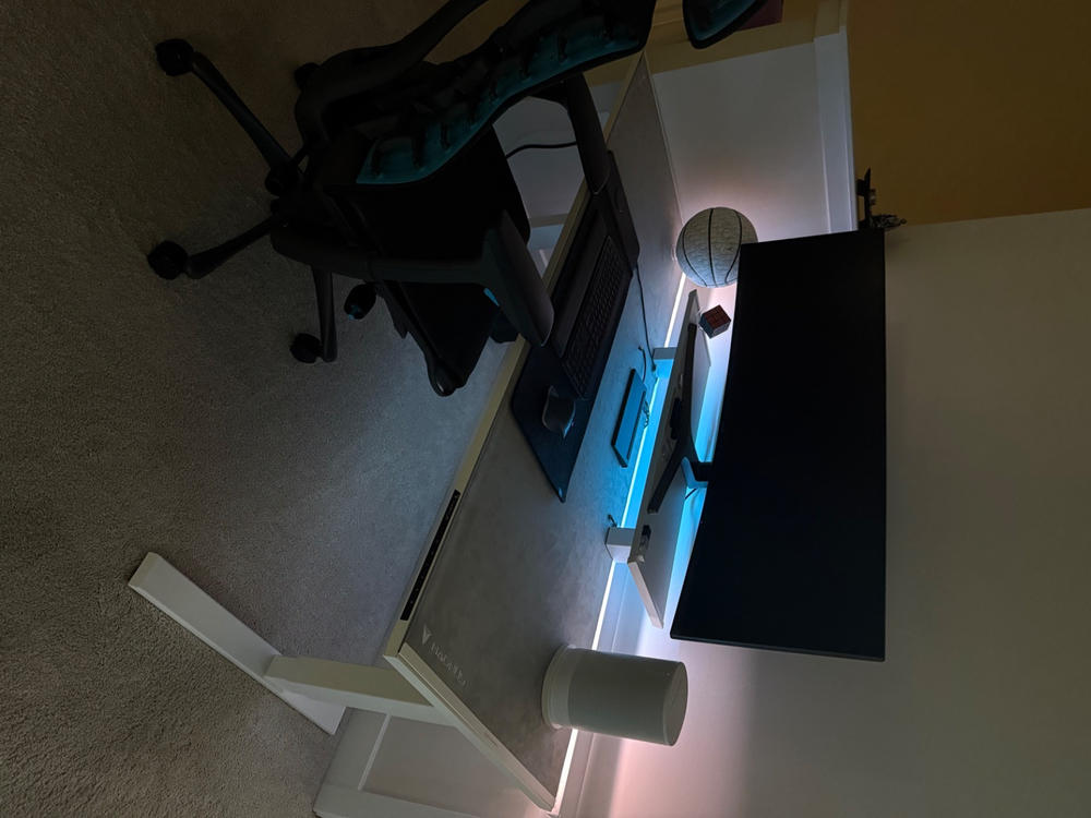 Secretlab Magnus Pro XL 1.7m Motorised Leg Columns (Type-B) - White - Box 2 - Customer Photo From Ronak Patel