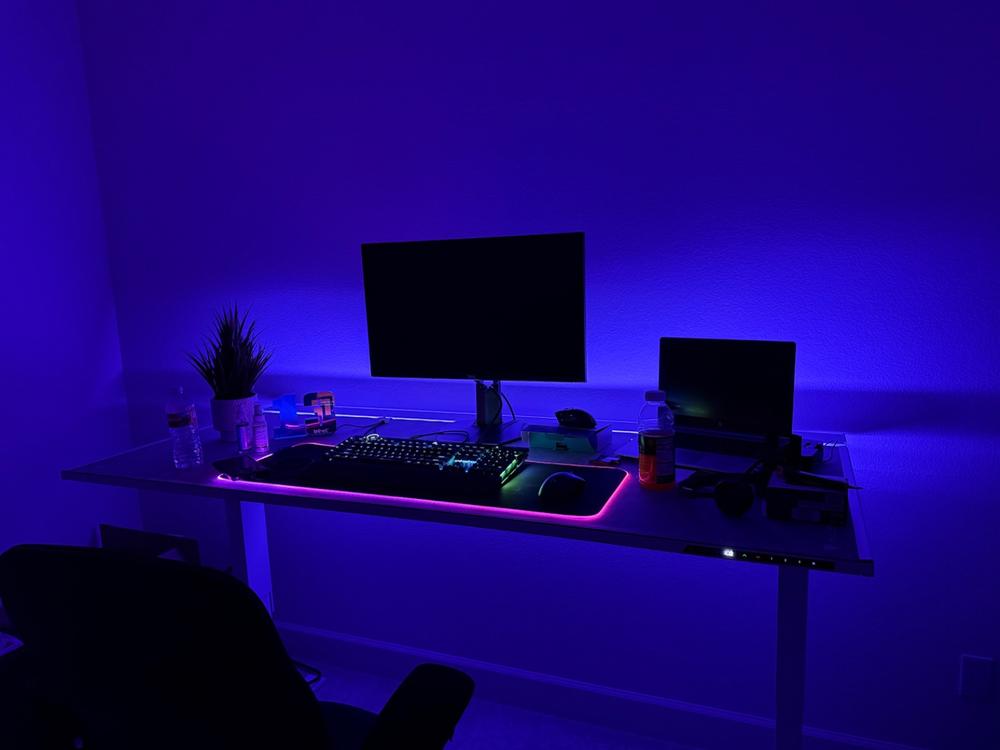 Secretlab Magnus Pro XL 1.7m Motorised Leg Columns (Type-B) - White - Box 2 - Customer Photo From Emon Khan