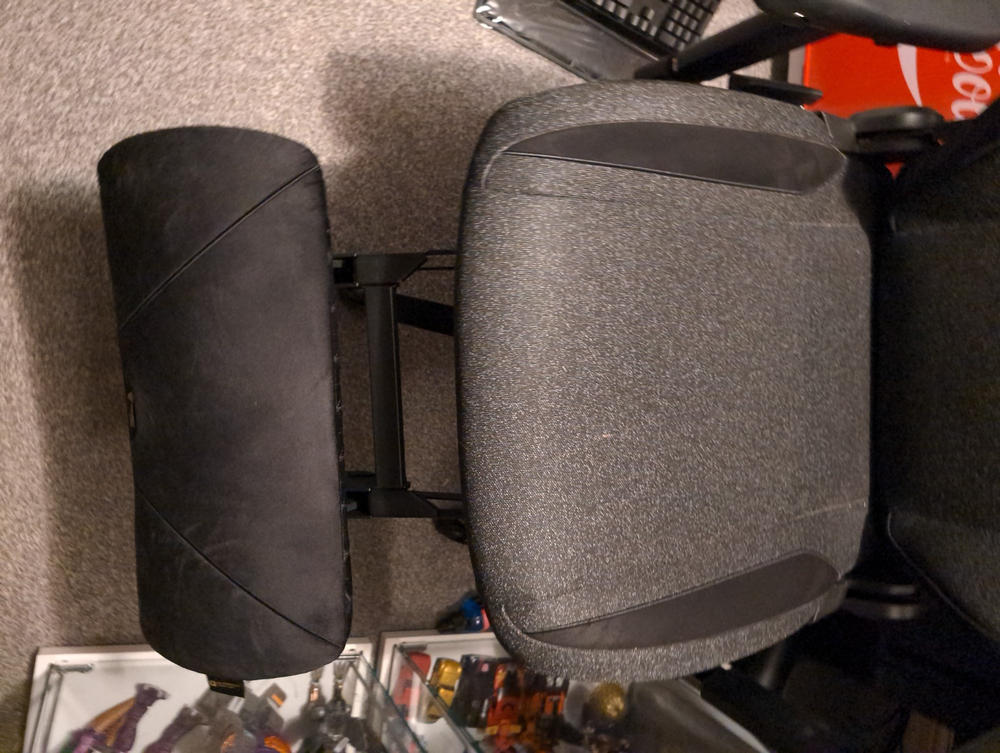 Secretlab Ergonomic Recliner Add-On (Plushcell™ Memory Foam) - Customer Photo From Matthew Orange