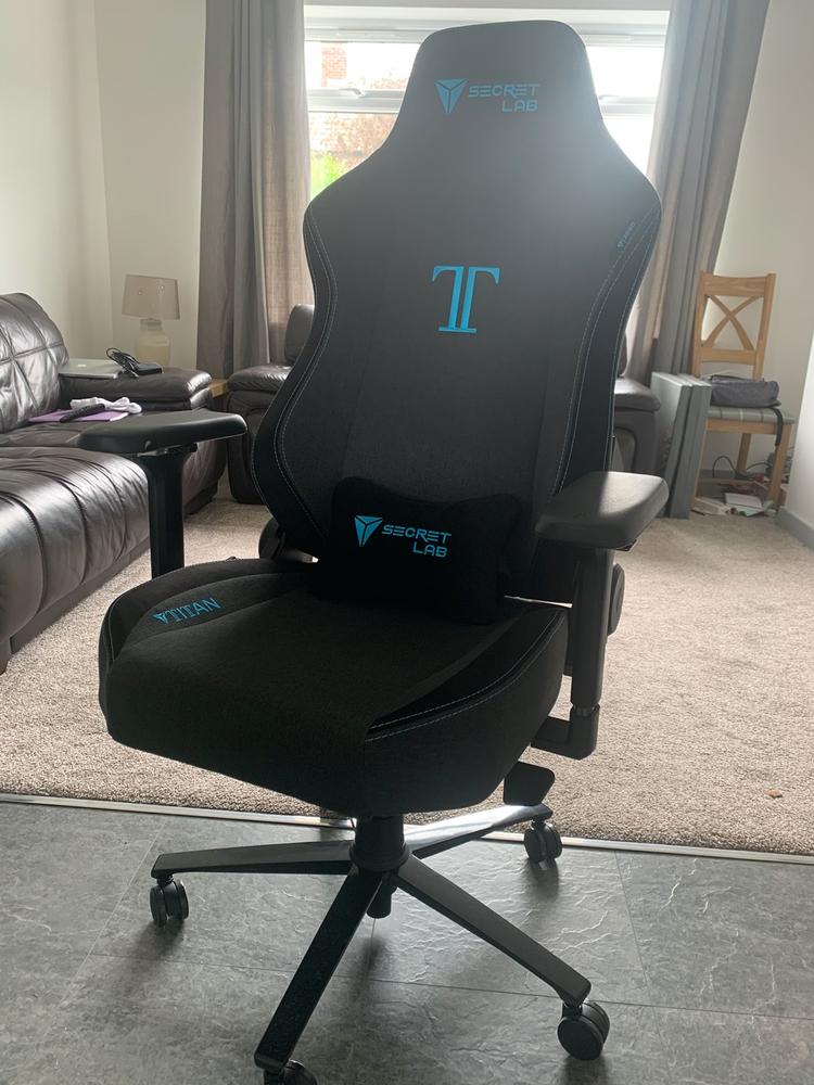 TITAN series gaming chairs Secretlab AU